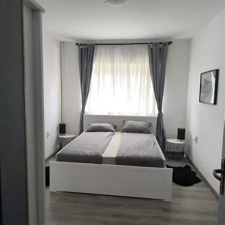 Sabo Apartament *